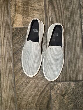 Eileen Fisher  Slip-On Knit Sneakers in Light Gray